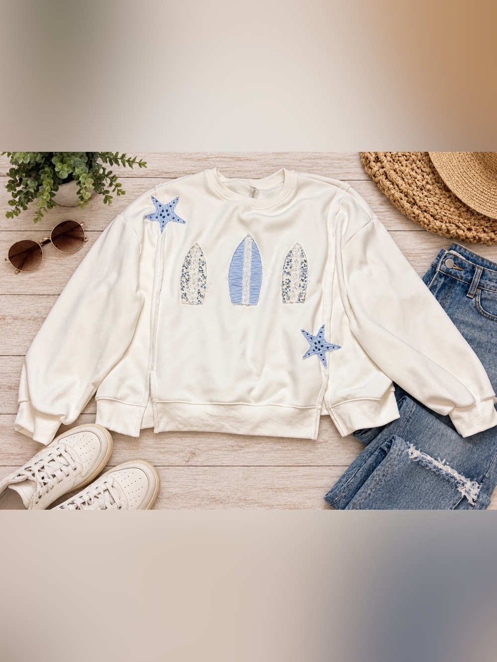 AS Revival Cream Surfboard Starfish Appliqué Coastal Sweatshirt L